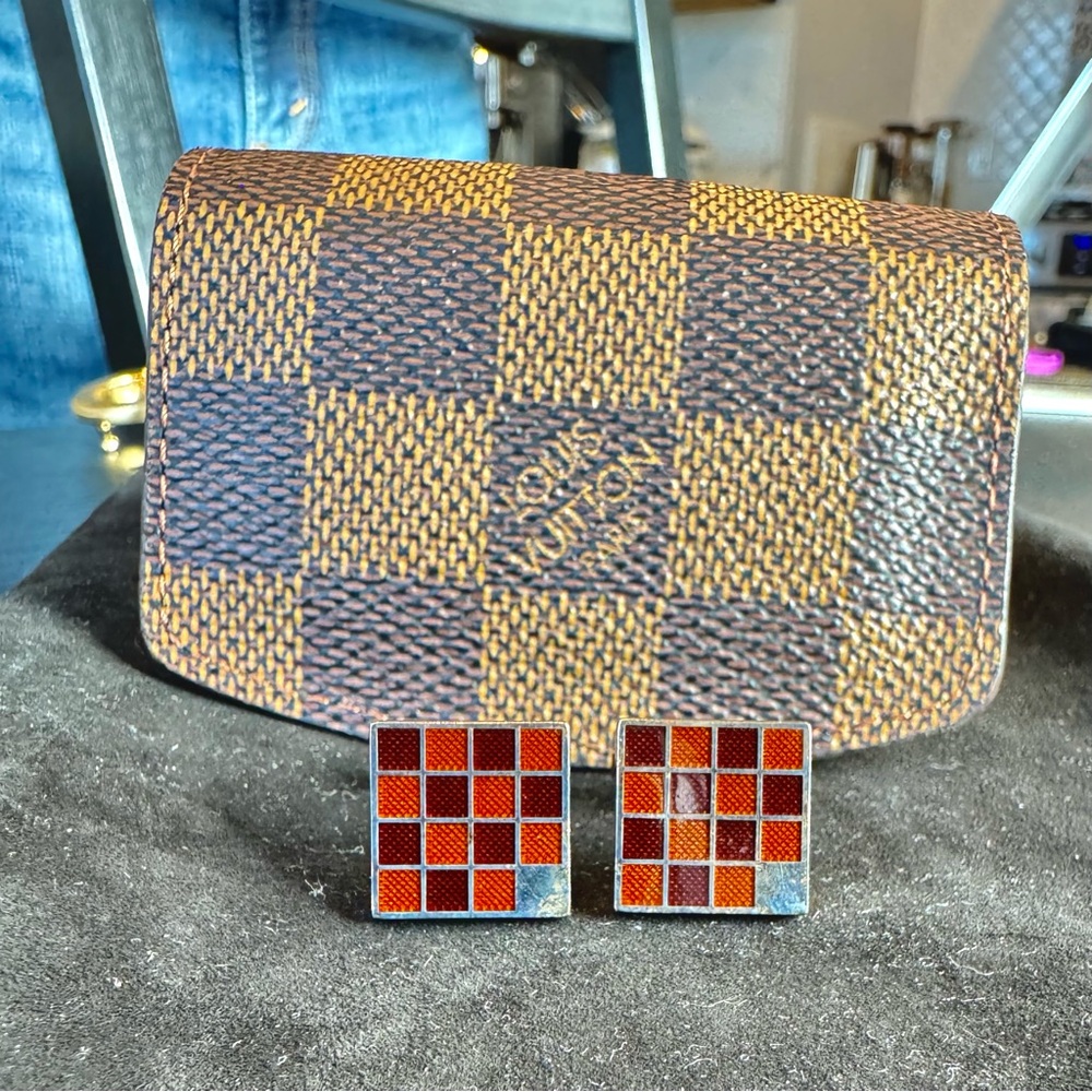 Louis Vuitton Men’s Luxury Cuff Links